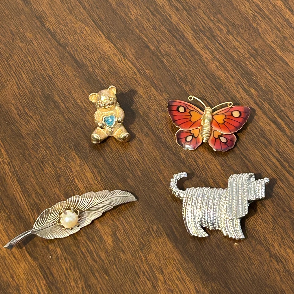 Vintage Gold and Silver Pet Brooch Set